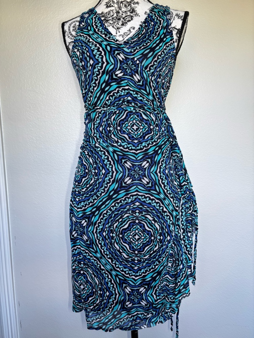 New York & Company Navy Blue and Teal Patterned Wrap Dress like New - Picture 9 of 16